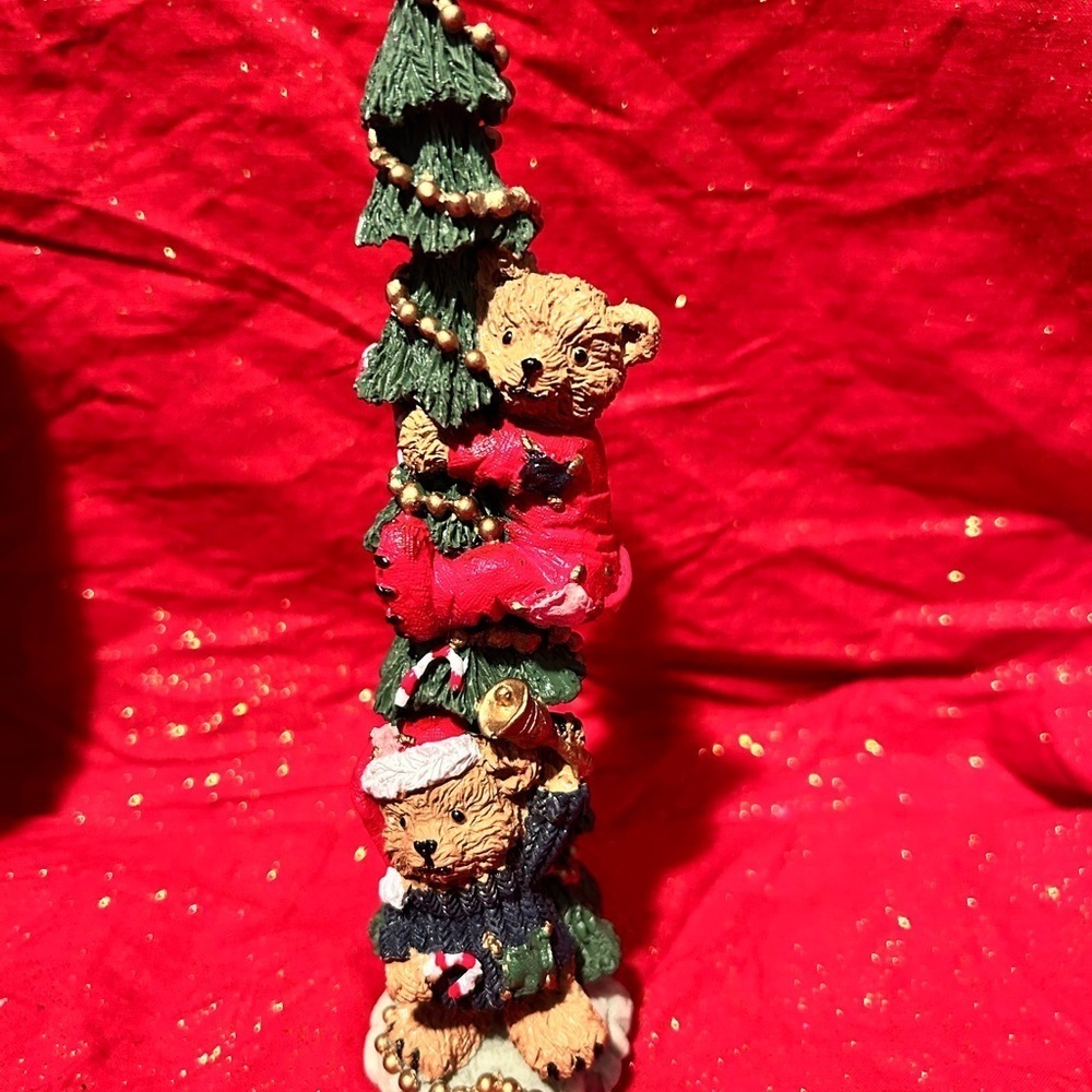 Vintage Festive Bears in a tree poly resin ornament - 6 1/2”- preloved